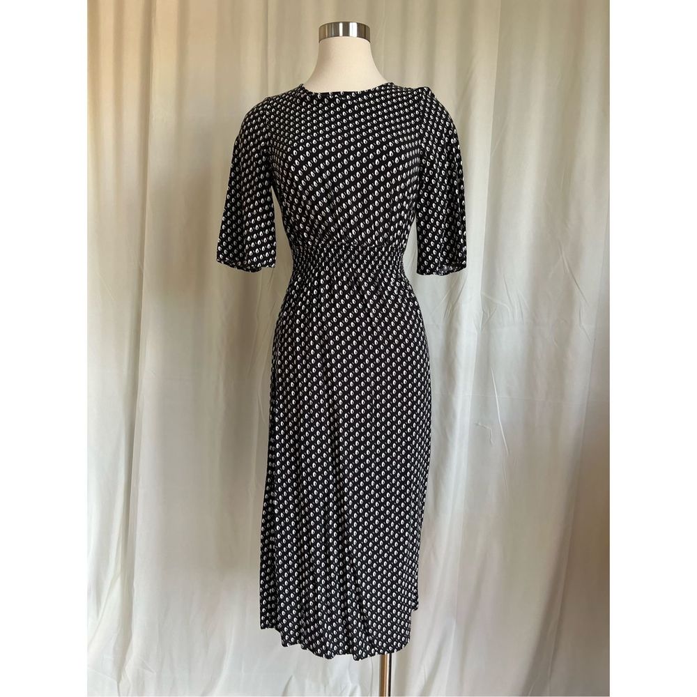 H&M Women's Black & White Patterned Calf-Length Smocked Waist Midi Dress Size 2
